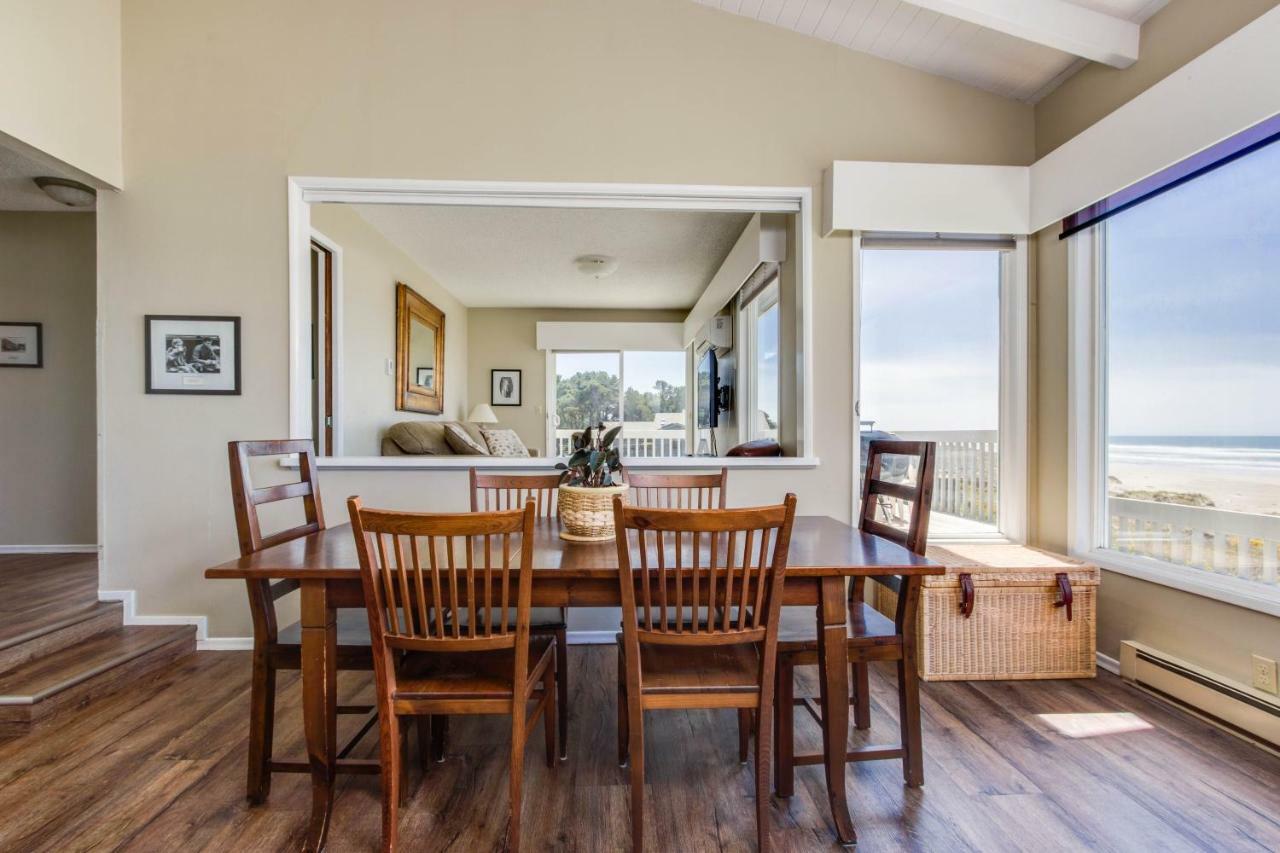 Spindrift Oceanfront Home Бандон Экстерьер фото