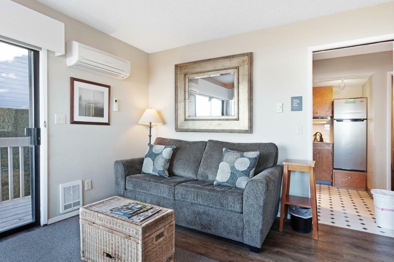 Spindrift Oceanfront Home Бандон Экстерьер фото
