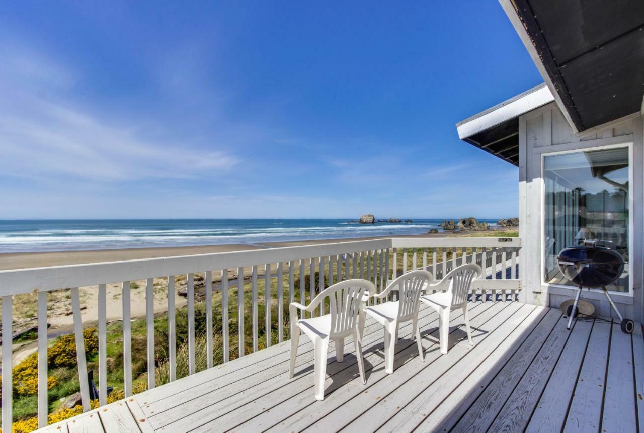 Spindrift Oceanfront Home Бандон Экстерьер фото